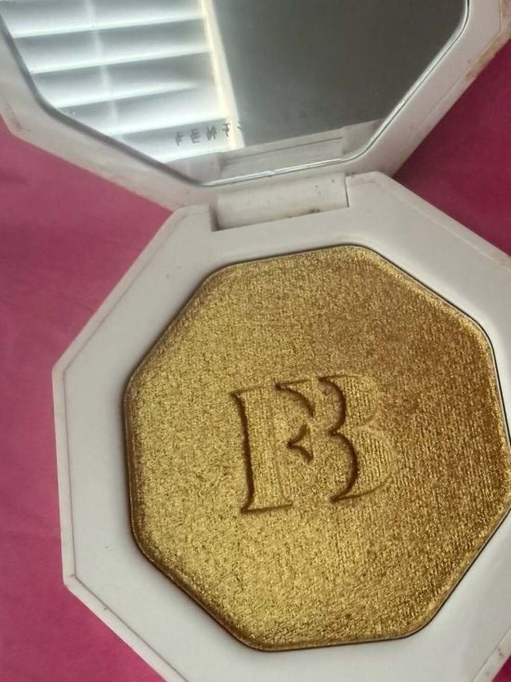 BRAND NEW Fenty Beauty Killawatt Trophy wife Highlighter